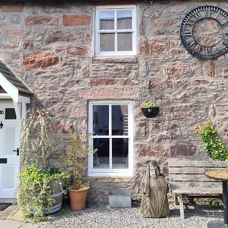 Ferienwohnung Alexander Courtyard Inverness Exterior foto